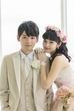 《恶作剧之吻2》冲绳开机 首次公开结婚剧照
