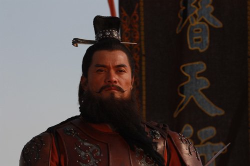 "这是形容托塔天王晁盖的性格,对其饰演者吕良伟似乎也同样适用.