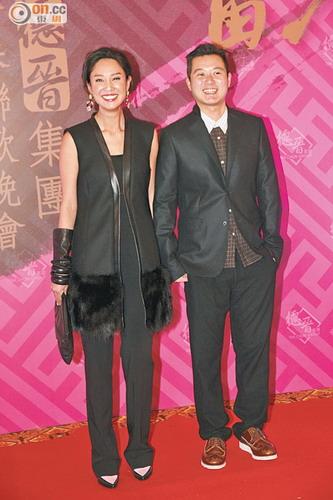 郑希怡喉咙生茧老公开心 新专辑计划延迟推出