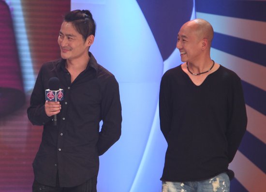 景岗山周晓欧做客《大牌生日会》 跨行说相声