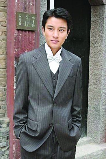 田沁鑫首执电视剧 《生死桥》讲述梨园悲欢