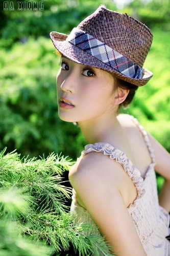 盘点李念演艺之路 “海藻”未来发展大猜想