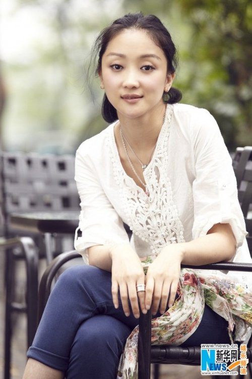 组图:飒姐张瑶街头写真 无法阻挡的小清新_娱