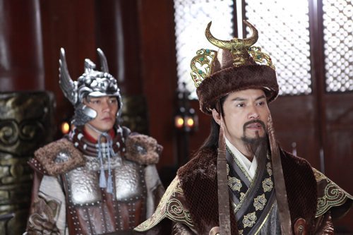 《木府风云》华服显皇室气场 纳西装饰学问大