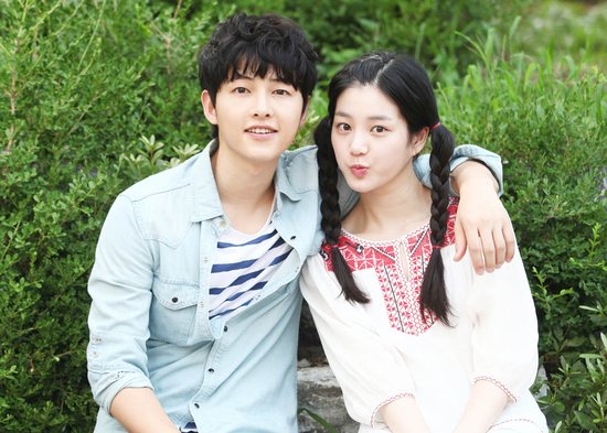 《善良的男人》曝新照 宋钟基李侑菲兄妹情深