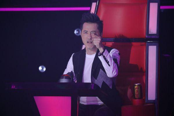 《好声音》庾澄庆队3：2胜 汪峰公开声援学员