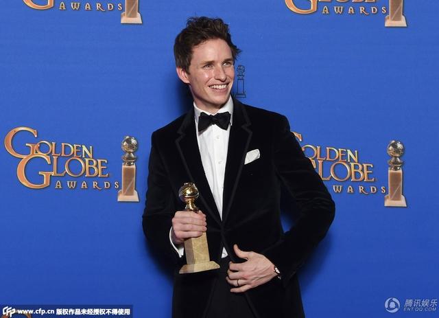 剧情类最佳男主角：《万物理论》埃迪·雷德梅恩