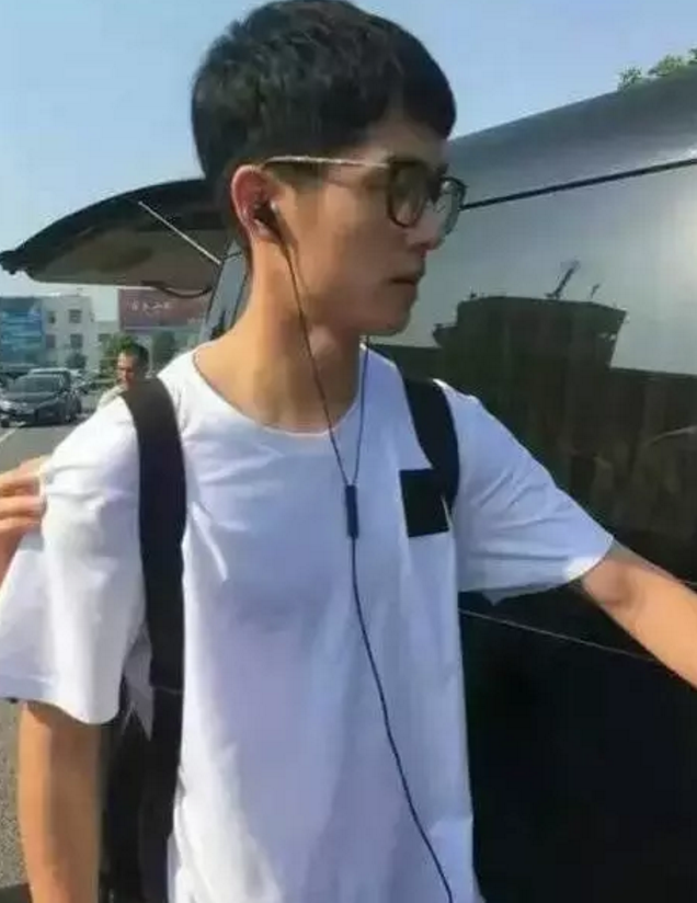 上镜显胖男明星也苦,李准基刘昊然瘦得不成型
