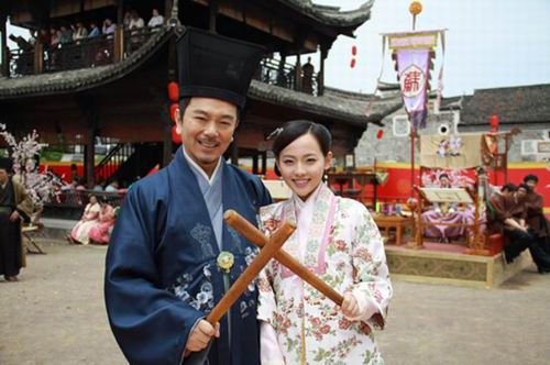 《倾城雪》收视飘红 张晨光演绎“刺绣国手”