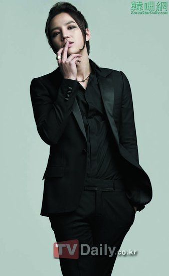  张根硕日本 人气直逼裴勇俊 秋天开巡回 演唱会 