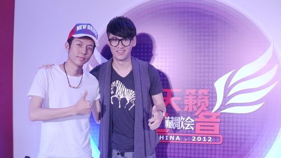 旦曲阿帝力挺《藏歌会》 现身新一届海选