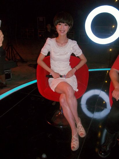 马晓灿做客《金声玉振》 搞笑献唱<em>林妹妹</em>_娱