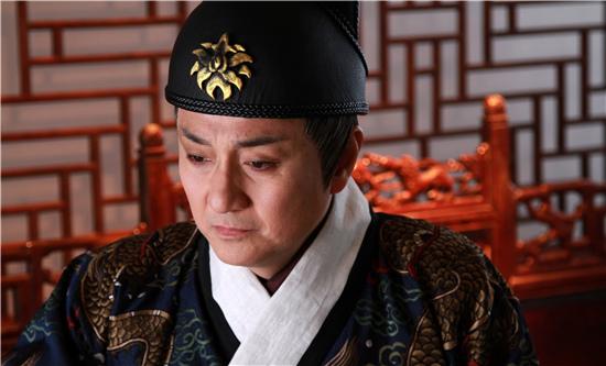 《美人如画》热播 董洁演绎吃货学渣的逆袭