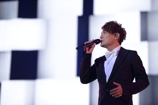 张信哲: 空出来的时间 拿来听老情歌_娱乐资讯_