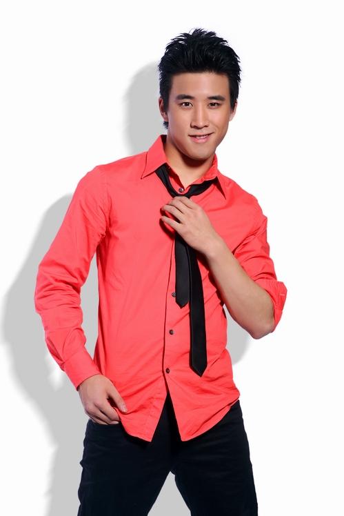 成龙弟子签约凤凰传奇 新片获电影节最佳动作