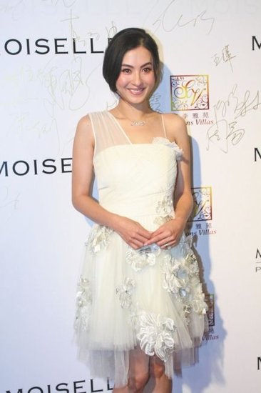 “还原”张柏芝：周围人严重的她