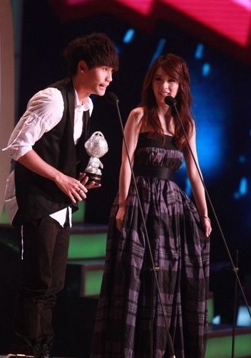 咪咕汇田馥甄三度领奖 sigma超强舞艺撼动京城_娱乐_腾讯网