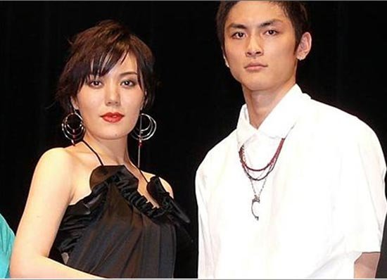 《轻蔑》试映 铃木杏高良健吾裸露床戏成焦点