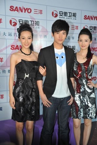 《红楼梦》新十二金钗齐亮相 妙玉高洋几度哽