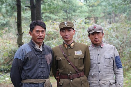 今日排行榜 商秉驰《突破乌江》杀青 拼命三郎玩命拍戏