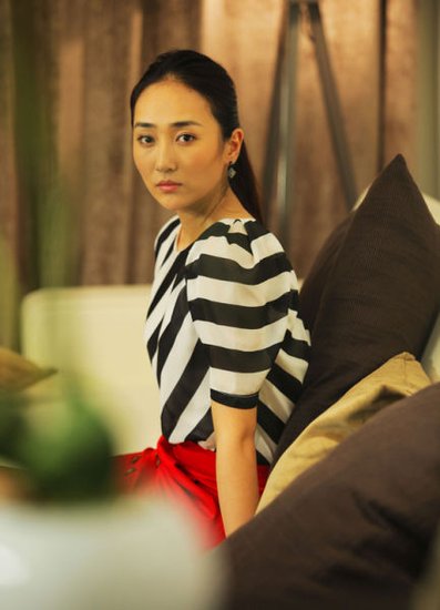 《真心话大冒险》首映 高姝瑶挥菜刀饰野蛮女友