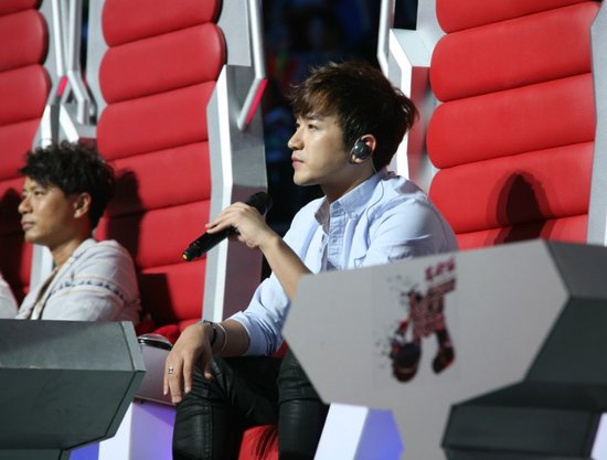 《声动亚洲》语言不通成问题 李珉宇靠表情抢戏