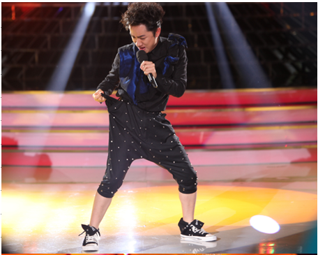 《百变大咖秀》今晚首播 王祖蓝揭秘歌神趣事