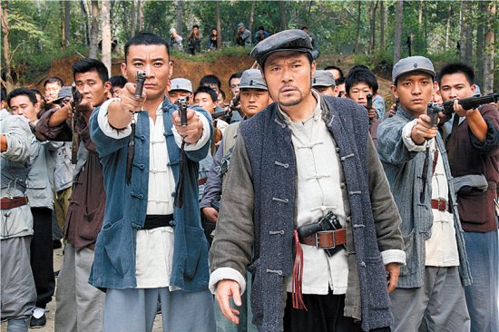 《铁道游击队2》热播 英雄像混混引发观众质疑