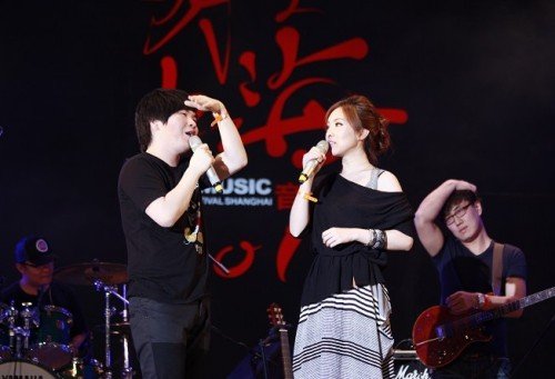 常石磊上海绽放爵士风 改编《high歌》掀高潮