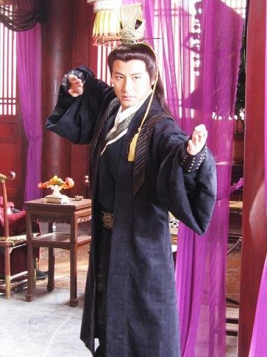 钱泳辰《大唐女巡按》反串成看点 称荧屏处女秀