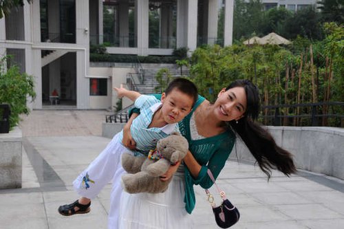 《夺子战争》兰州热播 马苏傅艺伟演绎夺子大