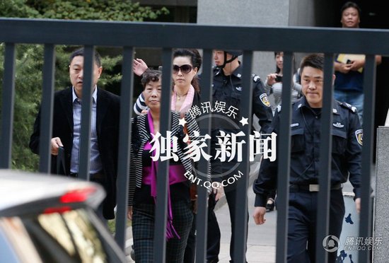 海淀法院对李某某等5人强奸案说明书全文