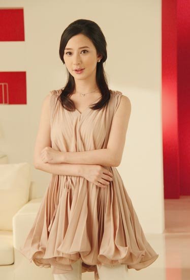 熊乃瑾受国际品牌青睐 清新甜美拍摄美肌广告