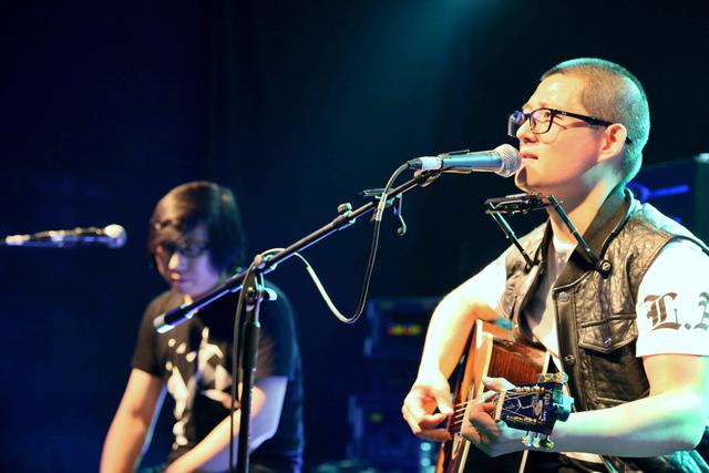 郝云等众星助阵玩“不插电” 宣扬环保理念_娱乐_一生一世