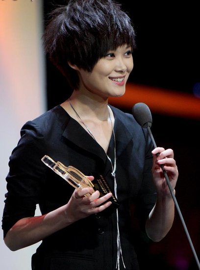 李宇春向经典致敬中歌榜与毛阿敏跨时代演绎