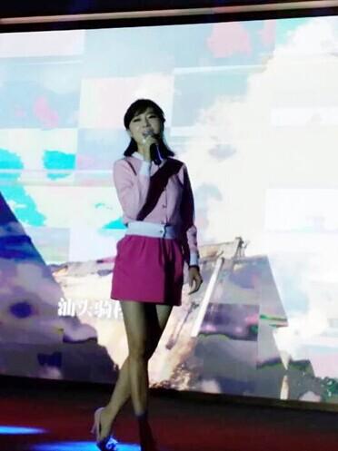 演员陈哈妮跨界当“歌手” 深情为家乡献唱