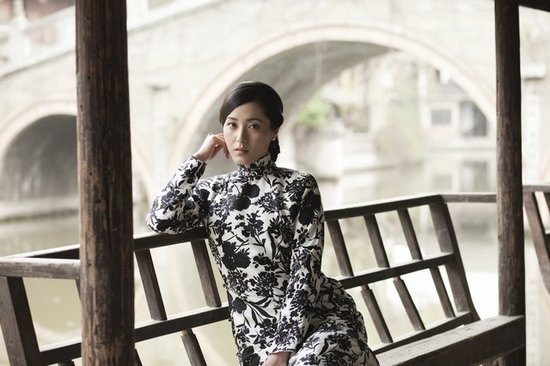 从《唐琅探案》到《虾球传》 看曾黎华丽转身