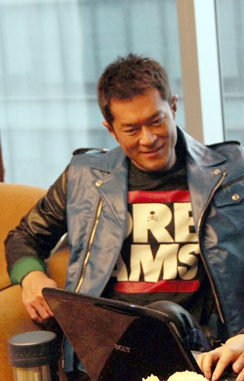 古天乐郑秀文做客微访谈 一个冷幽默一个聊爱情