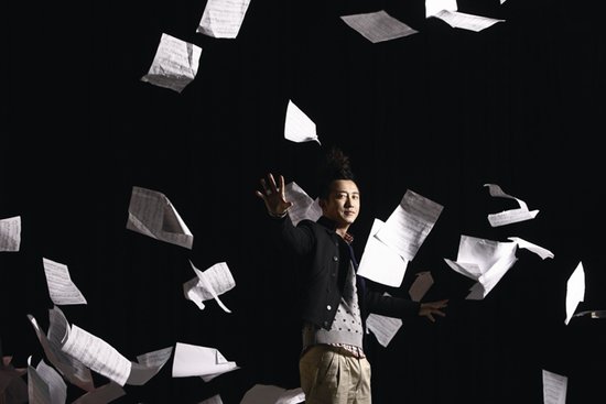 哈林庾澄庆登时尚封面 音乐顽童演绎为乐痴狂