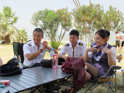 张纪中《空姐日记》开机 樊锦霖现场挑大梁