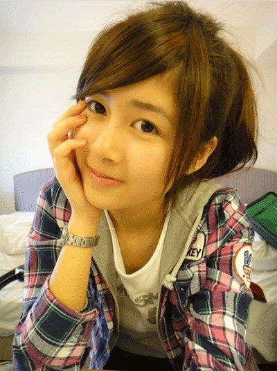 台湾最美校花慕蓉开学 气质清新脱俗(图)