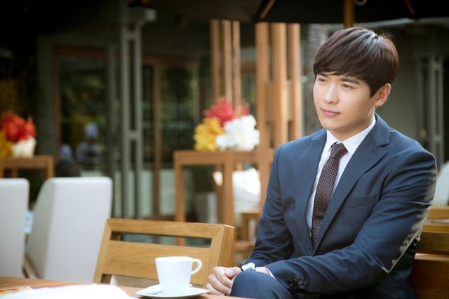 董璇亲自搭配总裁服饰 高云翔赞爱妻昵称璇儿