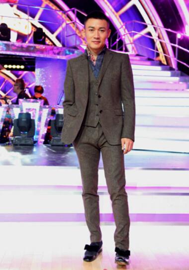 《与星共舞》首秀惊艳 聂远高烧不缺席