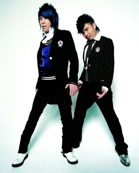  水木年华缪杰 手术顺利发逗趣微博向众人报平安