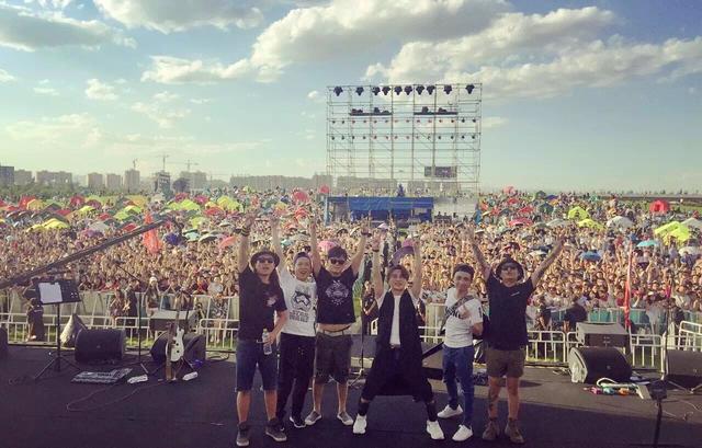 李昊瀚携乐队登陆长阳音乐节 购票赠粉丝_娱乐_腾讯网