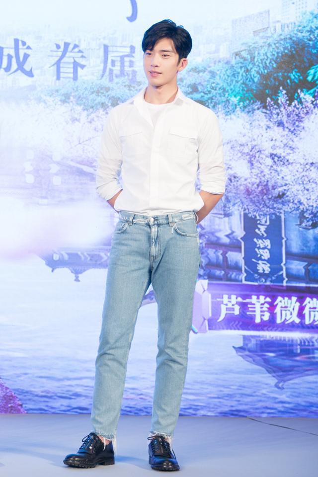 《微微》将上映 井柏然变高冷大神撩妹力MAX