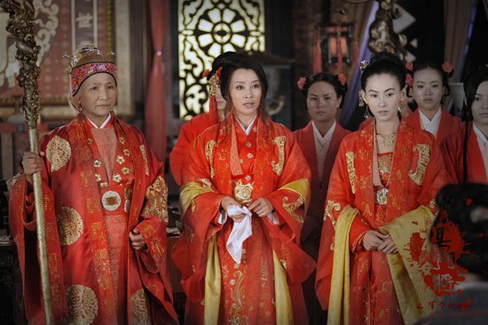 《<em>杨门女将</em>》定档期 <em>十二</em>女成贺岁档急先锋-