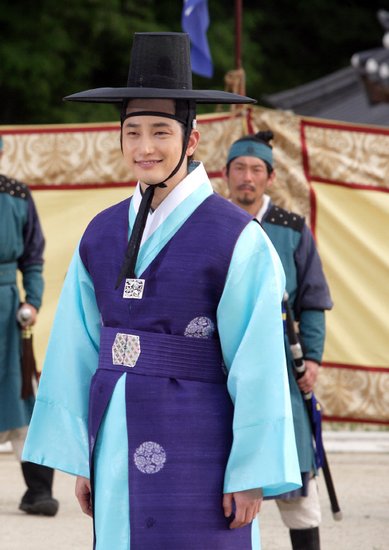 朴施厚新剧《公主的男人》7月开播 造型曝光