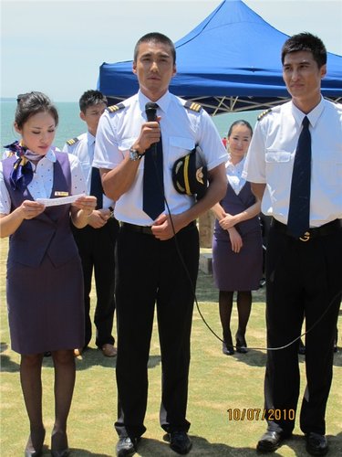 张纪中《空姐日记》开机 樊锦霖现场挑大梁