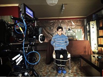 男星刘汉兆进组《会痛的十七岁》 虐恋剧照流出